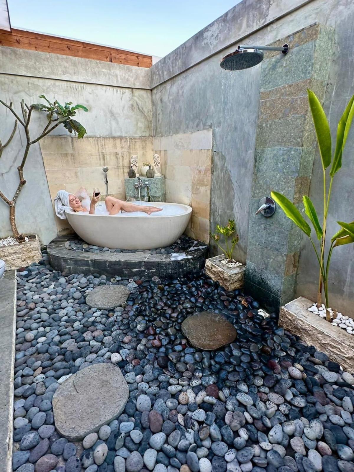 Innora Jungle Resort And Spa Batununggul 外观 照片