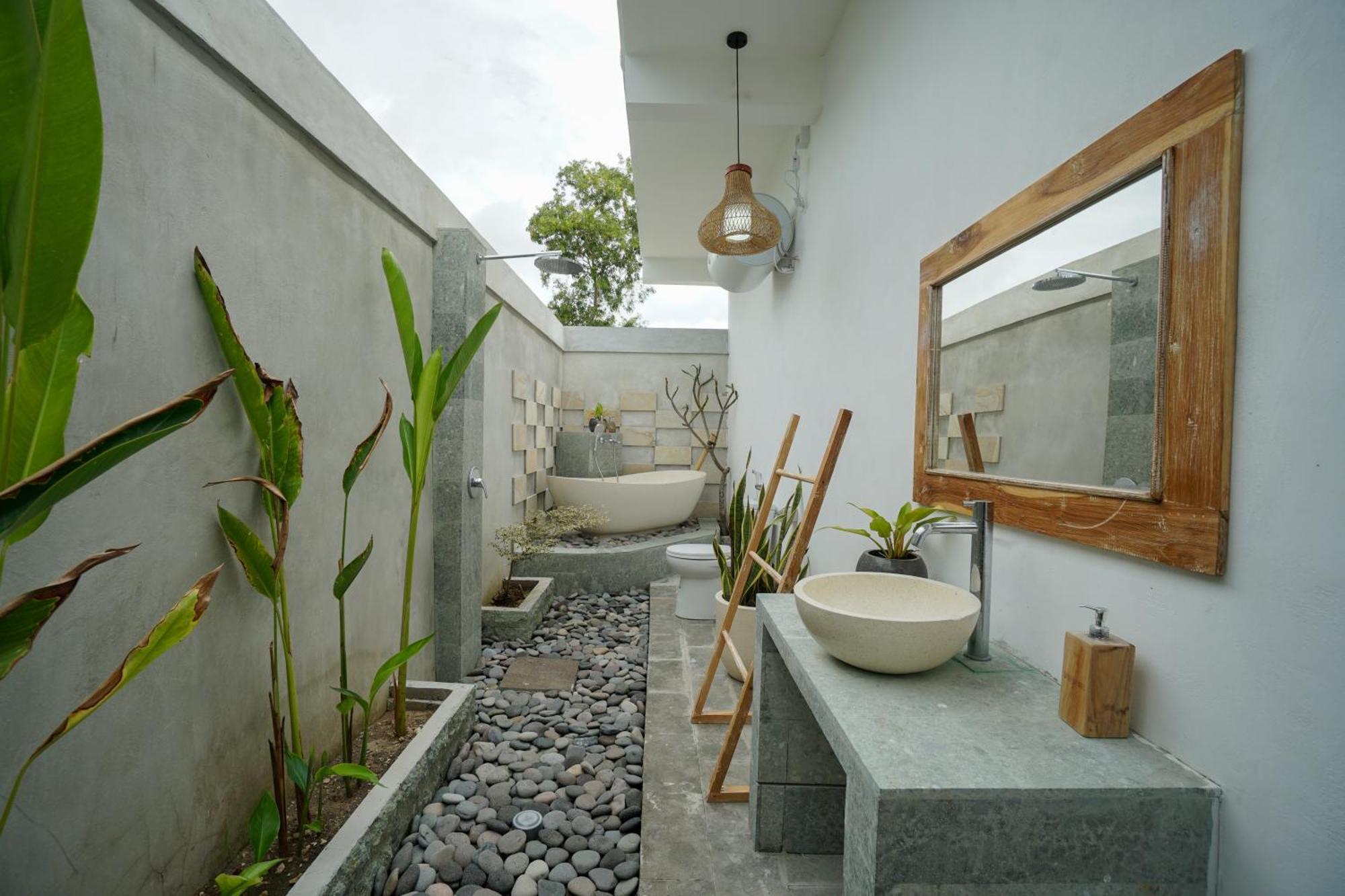 Innora Jungle Resort And Spa Batununggul 外观 照片